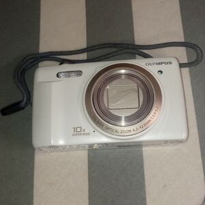 Olympus VR 340 camera-WORKS!!